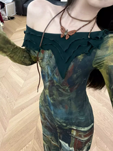 Neues, langärmliges, atemberaubend bedrucktes langes Herbstkleid